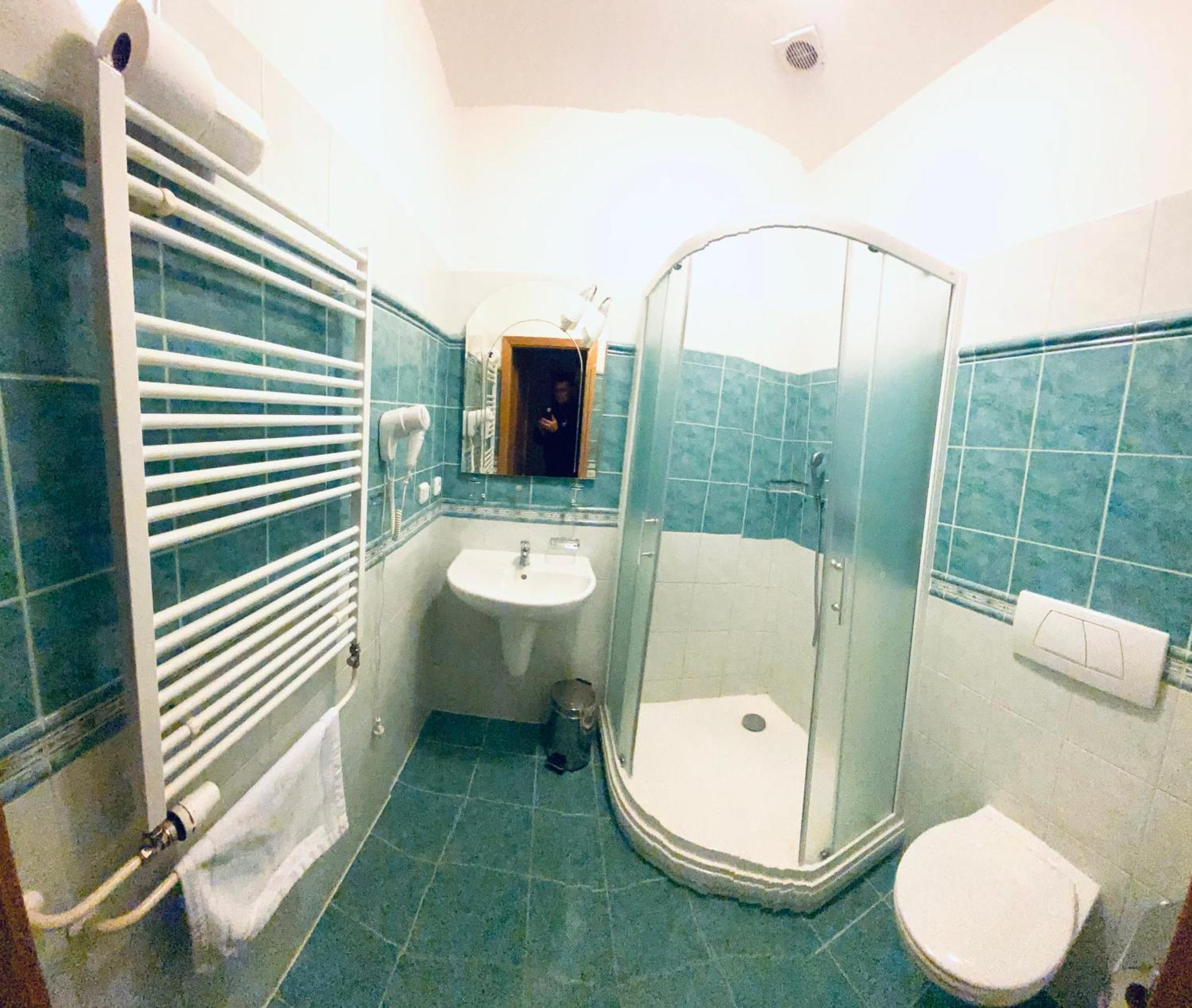 Penzion Cerny Kun Hradec Králové Extérieur photo